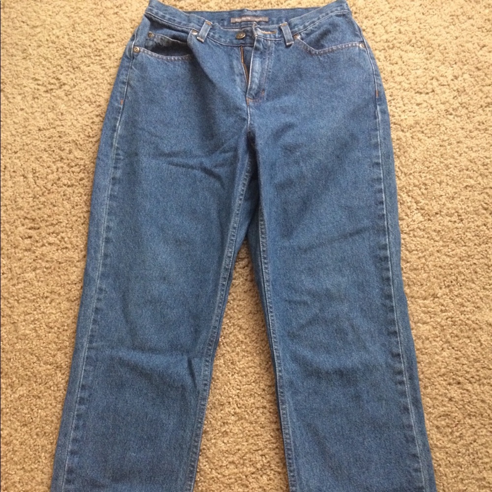 LIZ CLAIBORNE TAPERED JEANS